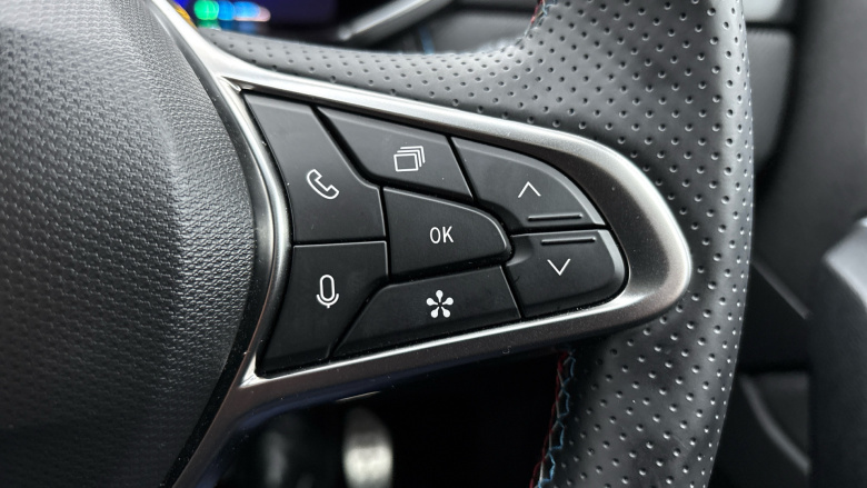 Renault Symbioz 1.6 E-Tech FHEV 145 Iconic Esprit Alpine 5dr Auto Hybrid Estate